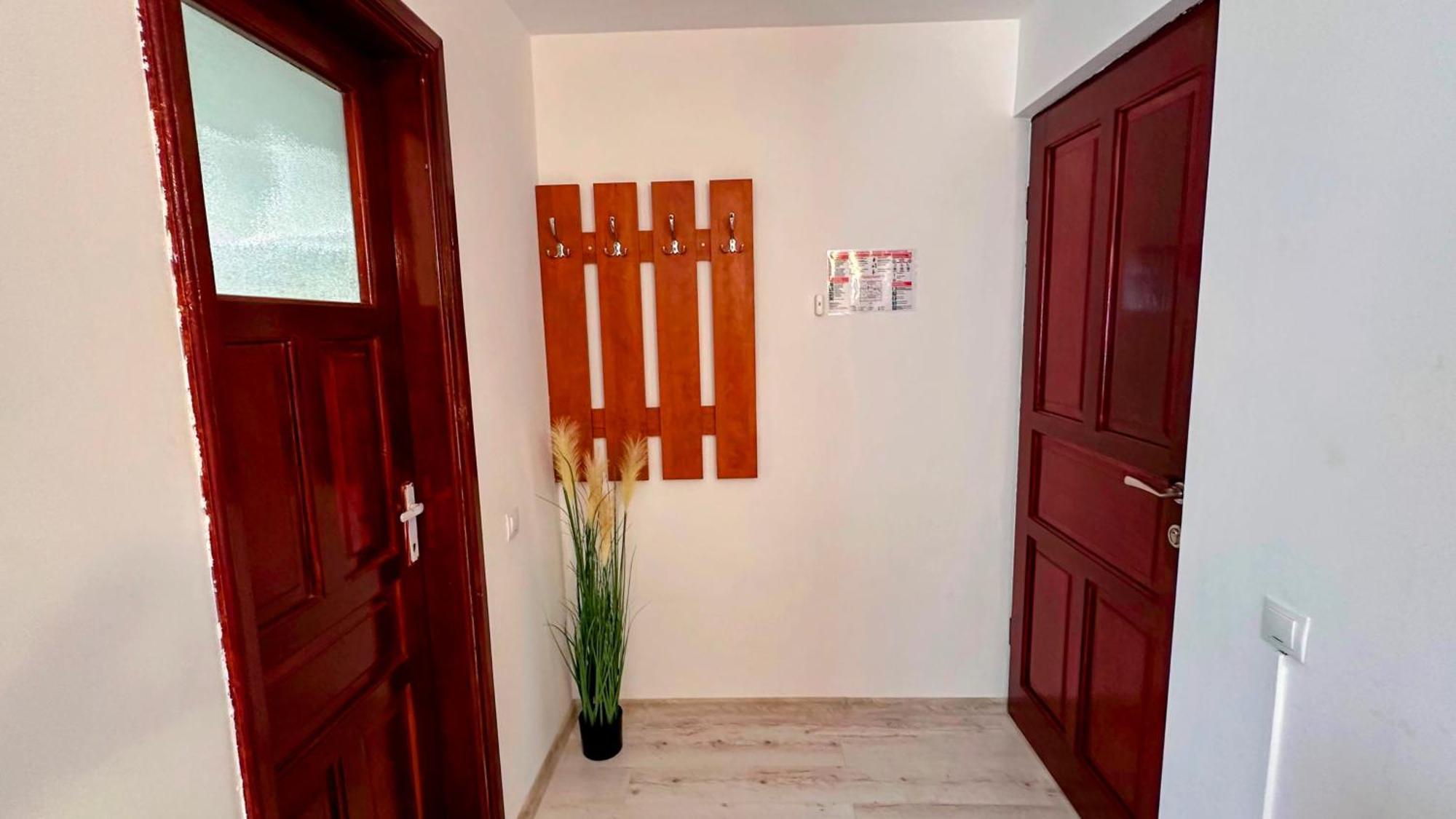 Valea Alba View - Self Check-In Hotel Busteni Ngoại thất bức ảnh