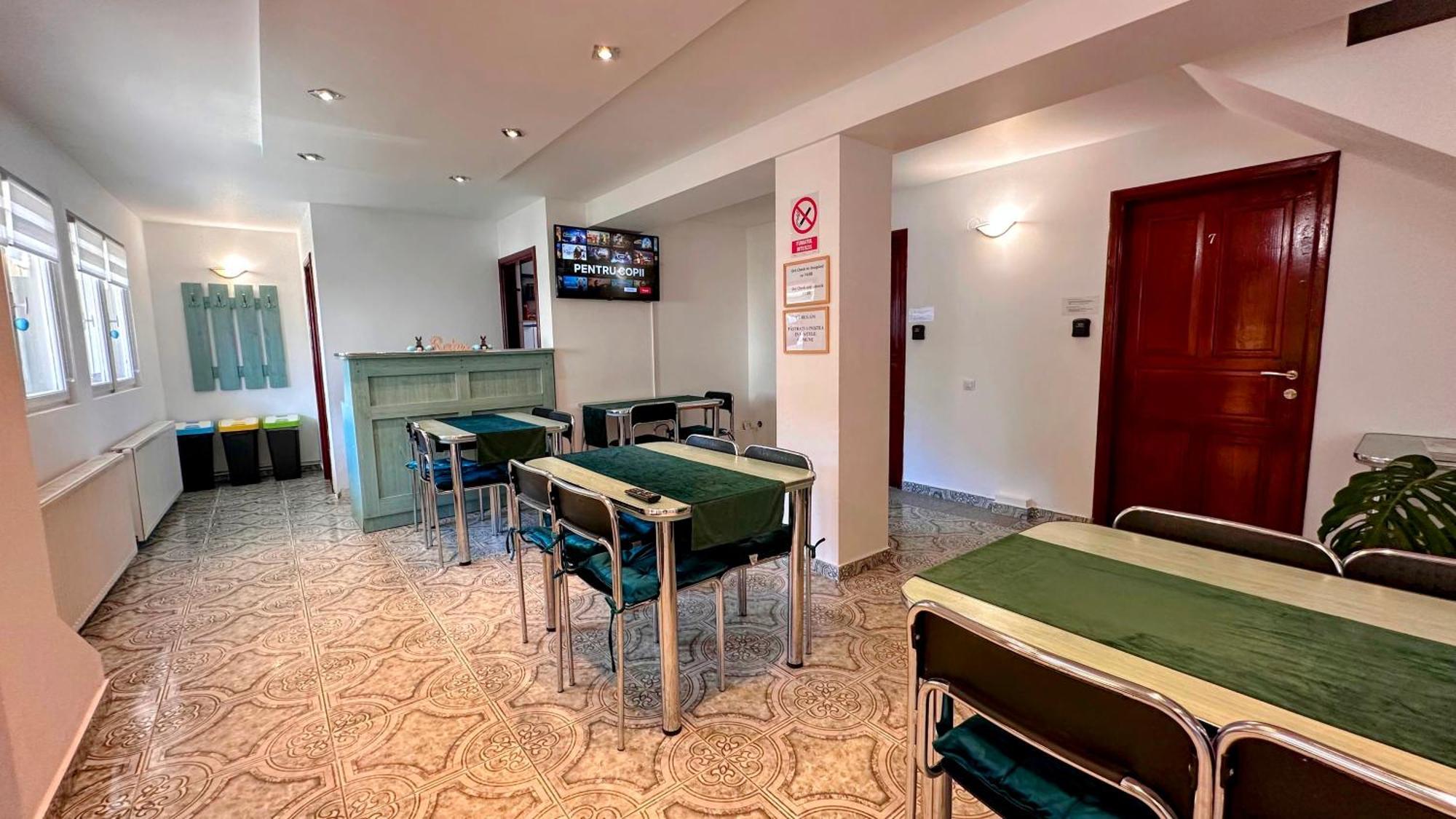 Valea Alba View - Self Check-In Hotel Busteni Ngoại thất bức ảnh