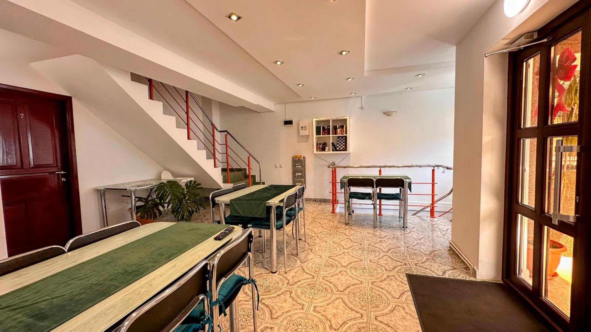 Valea Alba View - Self Check-In Hotel Busteni Ngoại thất bức ảnh
