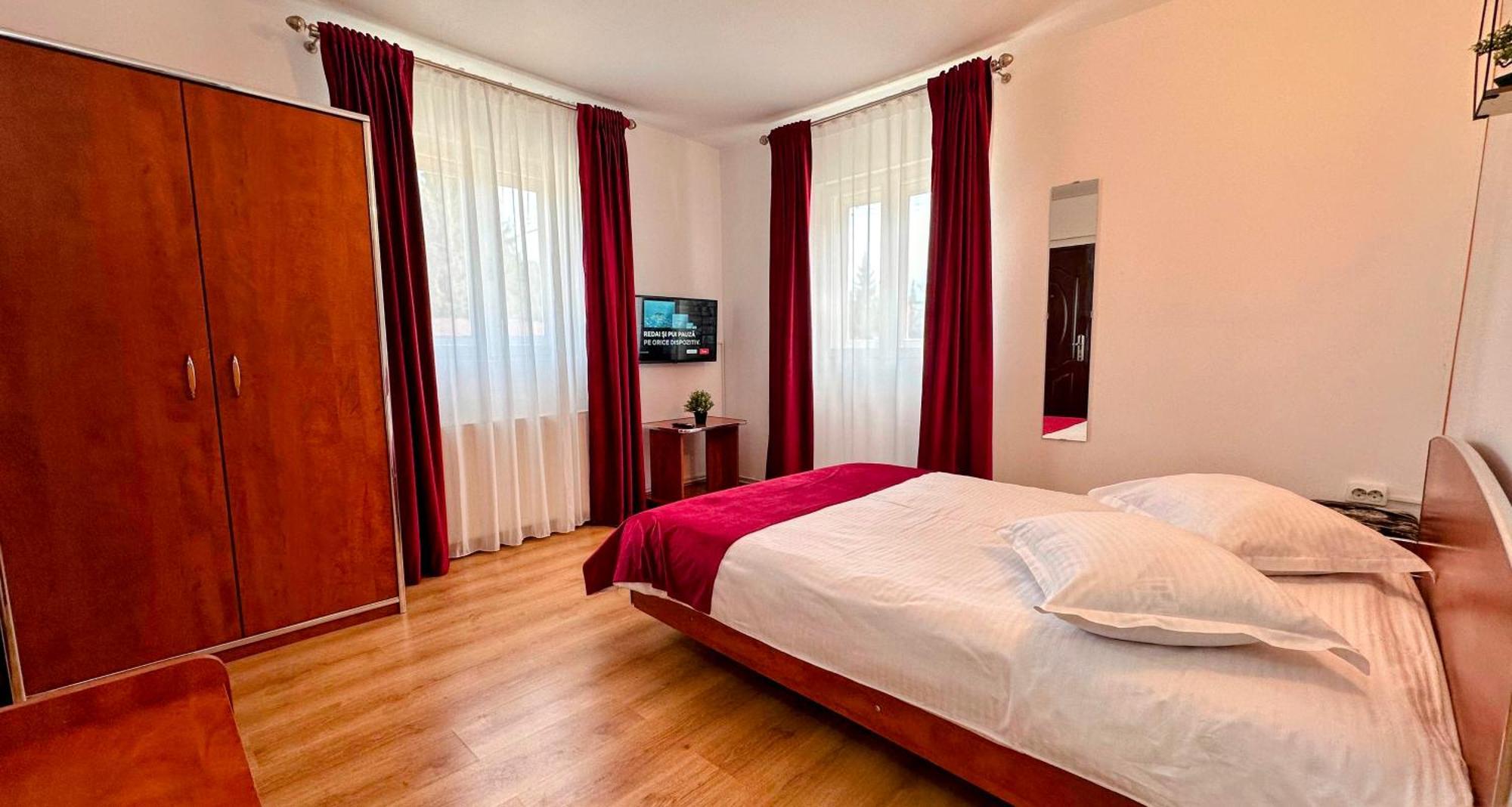 Valea Alba View - Self Check-In Hotel Busteni Ngoại thất bức ảnh